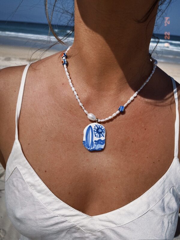 IT COMES IN WAVES - Necklace